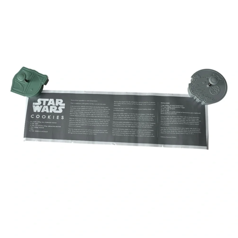 William-Sonoma Star Wars press and stamp plunger cookie Cutters ( 2 )sets of 4